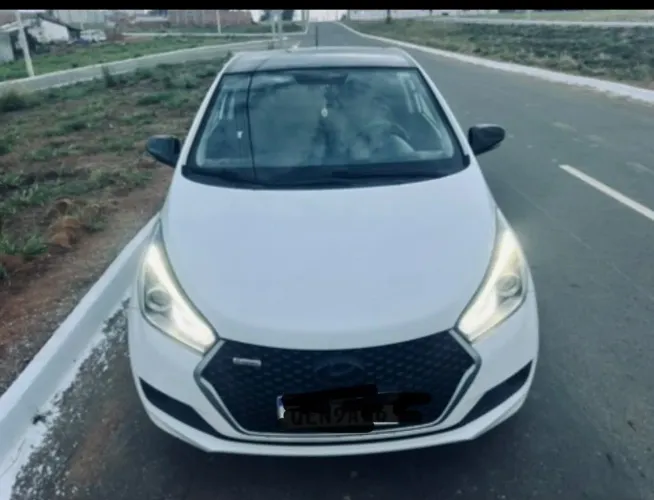 Hyundai HB20 Unique 1.0 Flex 12V Mec. 2019
