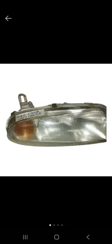 Farol Ford Fiesta