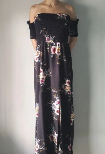 Vestido Floral Preto Longo *USADO*