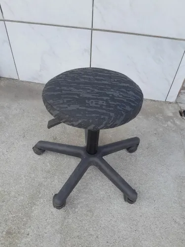 Banqueta com regulagem de altura