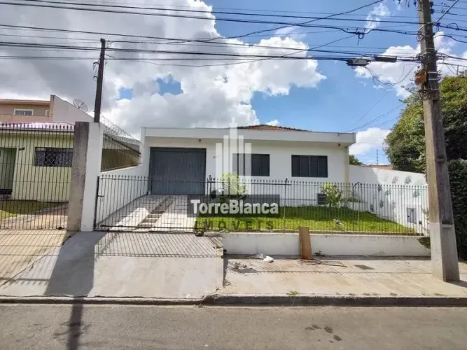 Casa com 4 dormitórios - Orfãs .