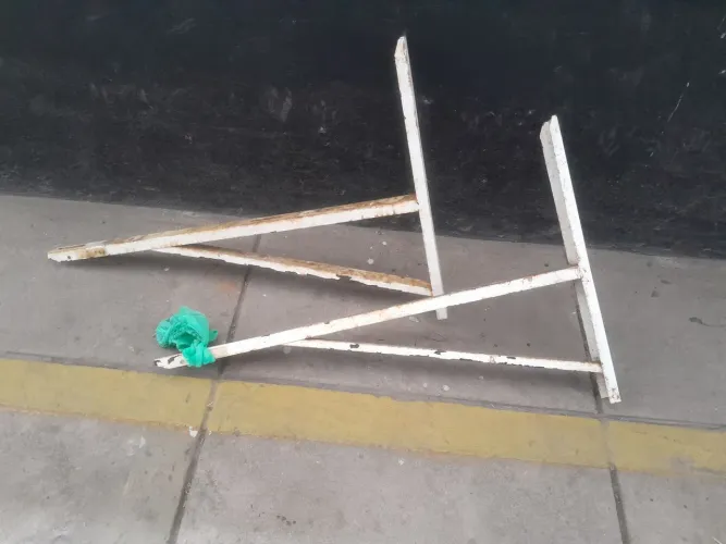 Suporte de Ar condicionado - posição perpendicular à parede