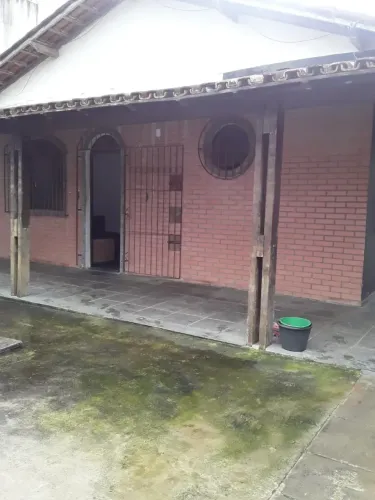 Imóvel para aluguel tem 360 metros quadrados com 4 quartos em Praia do Morro - Guarapari -