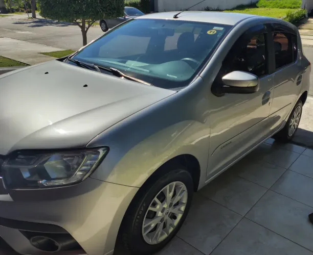 Renault Sandero Zen Flex 1.0 12V 5P Mec. 2021