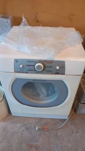 Secadora funcionando perfeitamente 600 reais