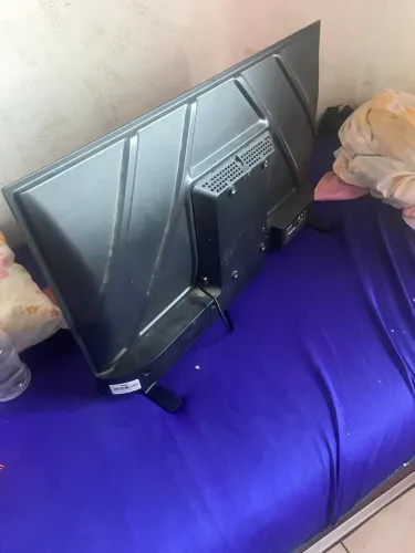 VENDO TV TOSHIBA 32 RETIRADA DE PECAS