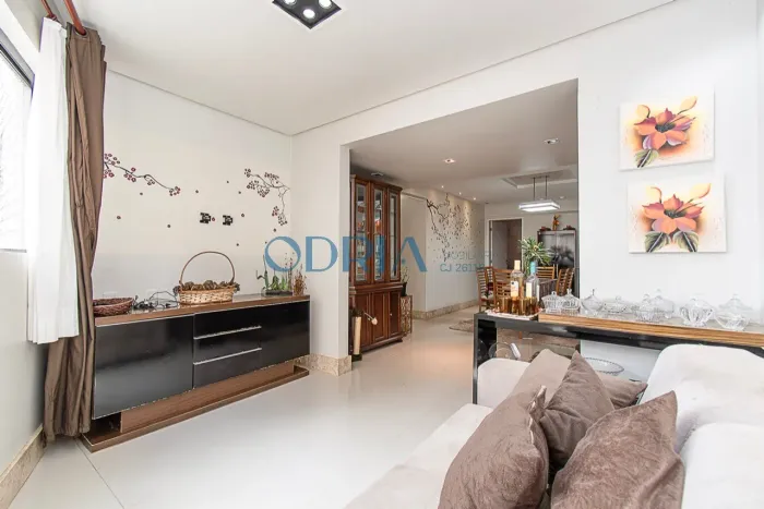 Condomínio Residencial Dirceu da Rocha, Águas Claras - 4 quartos sendo 1 suíte 111m2