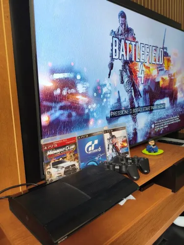 PS3 Super Slim 250GB