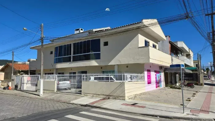 Terreno Residencial de 252m² com 3 apartamentos Perequê, Porto Belo | Financia e Aceita Pe