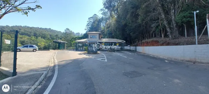 Terreno em Atibaia, condomínio fechado, ampla área lazer, para venda com 635m²