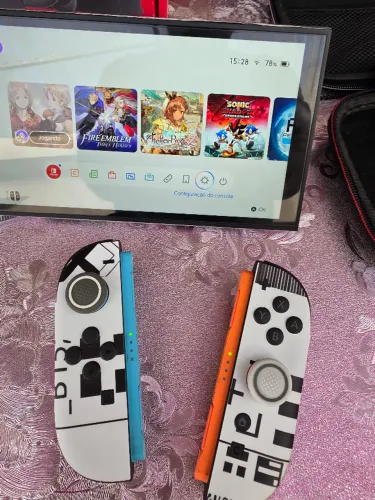Console Switch 2 Led 256gb Preto + Skin + 2 capinhas (Usado)