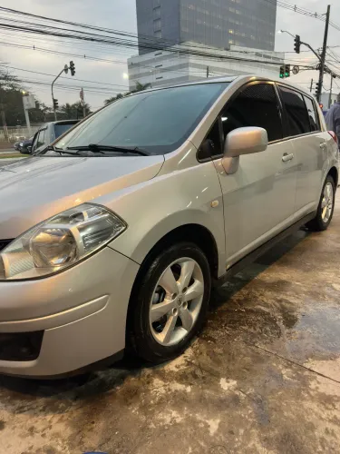 Nissan Tiida S 1.8/1.8 Flex 16V Mec. 2012