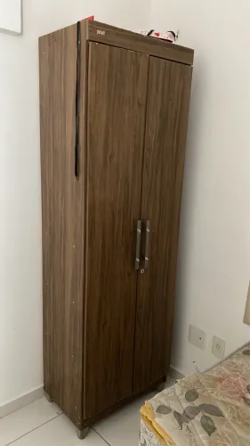 Guarda-roupa solteiro