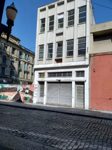 Prédio comercial para locação no Centro de Santos