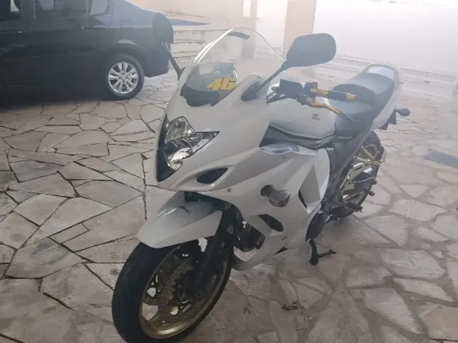 Vendo Suzuki GSX 1250FA