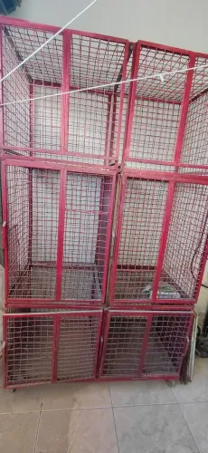 Vende-se gaiola grande