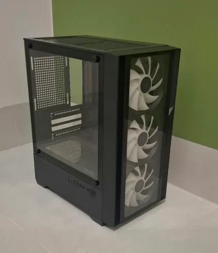 Gabinete semi novo