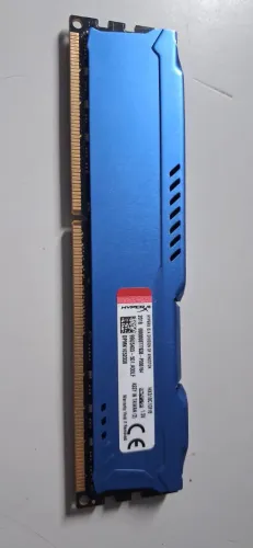 Memória RAM Kingston HyperX Fury 8GB DDR3 1866MHz Azul - HX318C10F/8