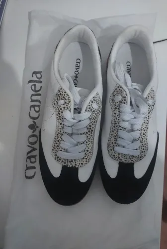 Tenis casual Cravo e Canela 36 couro