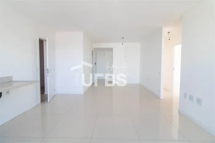 Torre Única, com 27 pavimentos, 3 elevadores(sendo 2 sociais); 96 unidades no prédio.