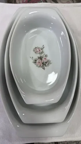 Travessas de porcelana