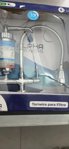 Torneira com Filtro 1/4 volta, para Mesa, toda Metal com Arejador.