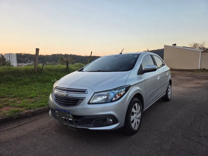 Chevrolet Onix Hatch LT 1.4 8V Flexpower 5P Mec. 2015