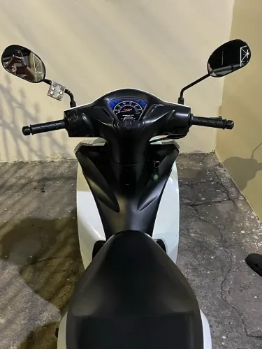 Vendo essa biz bem conservada!