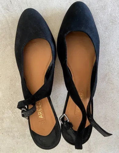 Sapato de salto preto Arezzo - pouco uso, seminovo