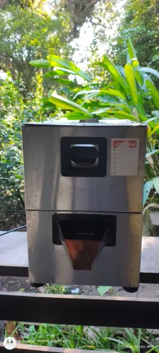 Engenho Elétrico de Caldo de Cana em Inox 
