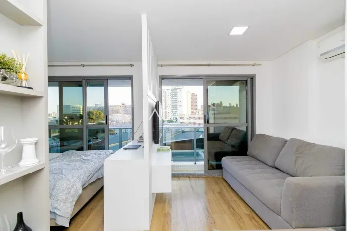 Apartamento Studio Mobiliado e Equipado à Venda - 31 m² no Rebouças, Curitiba | Ref 664