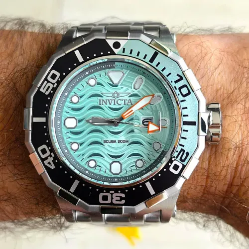 Relógio Invicta Pro Diver Waves Blue zerado na caixa
