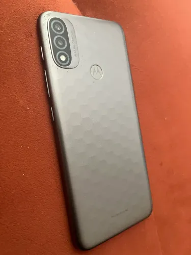 Moto E20 32GB Azul - Funcionando / Leve detalhe no toque (Leia a descrição)