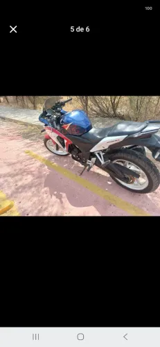VENDE UMA CBR 250R 