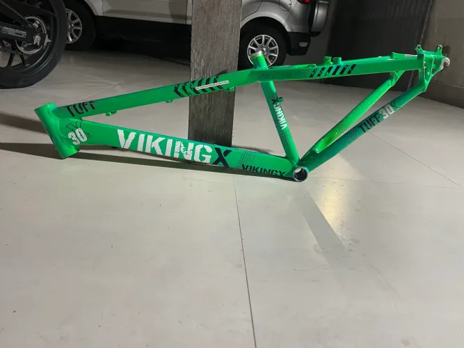 Vende-se quadro viking-x tuff 30