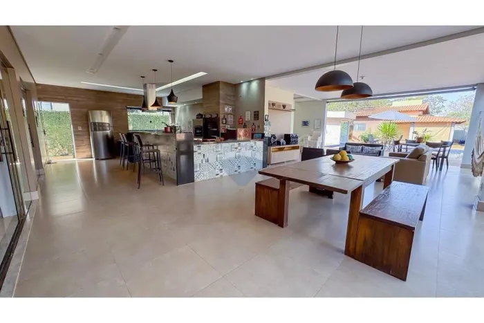 Casa venda 4 suítes Residencial Mansões Itaipu
