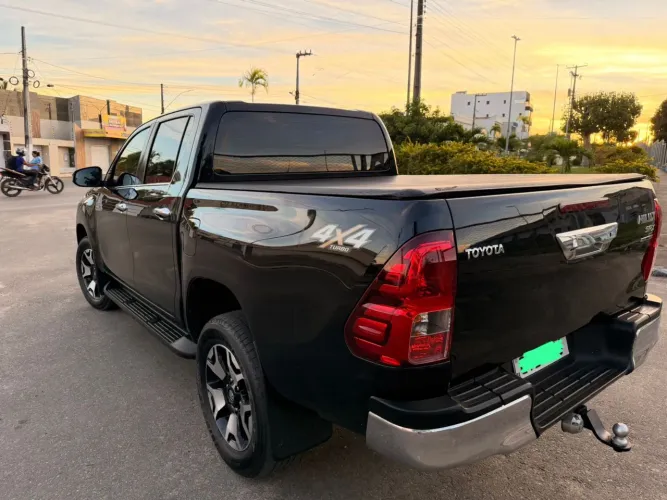 Toyota Hilux CD SRX 4X4 2.8 TDI 16V Diesel Aut. 2020