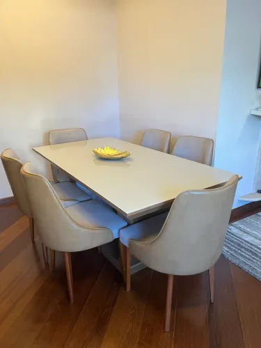 Conjunto de sala de jantar- 6 cadeiras
