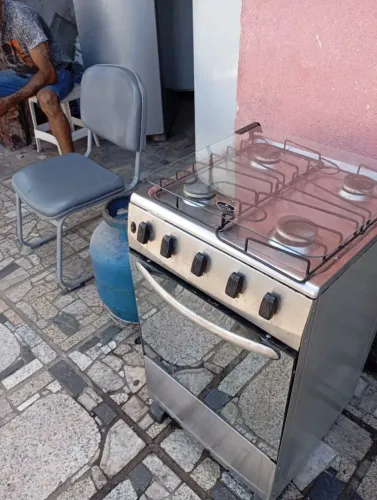 Fogão 4 bocas com registro 