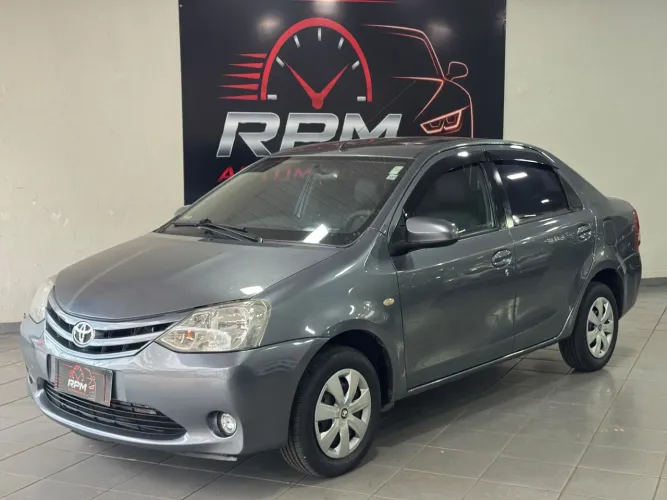 Toyota Etios XS Sedan 1.5 Flex 16V 4P Mec. 2015