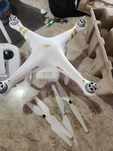 Phantom 3 Professional leia anuncio