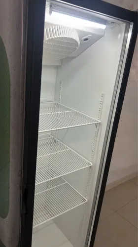 Freezer repositor cervejeira
