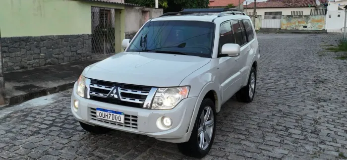 Mitsubishi Pajero HPE Full 3.2 4X4 T.i.dies. 5P AUT 2013