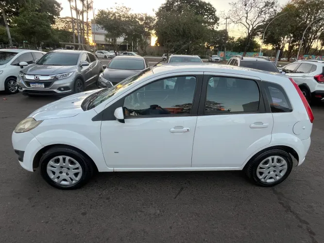Ford Fiesta S 1.0 8V Flex 5P 2014
