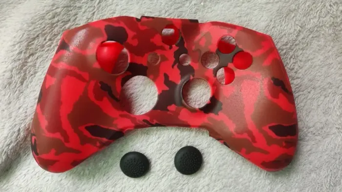 Capa do controle Silicone xbox one fat / slim + 2grips analógico