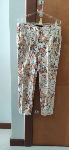 calça estampada zara