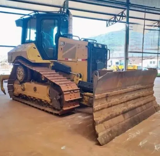 Trator de Esteira Caterpillar D5 ano 2020 com 10.000 horas, em MG