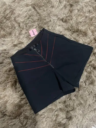 Shorts alfaiataria preto acostamento tamanho P