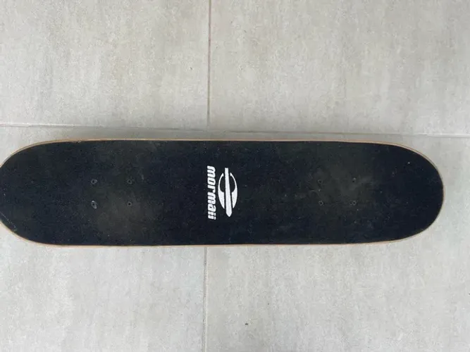 Skate Mormaii com suporte