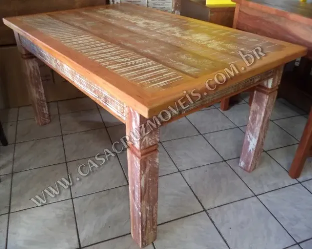 mesa em madeira de demolição , ótimo acabamento